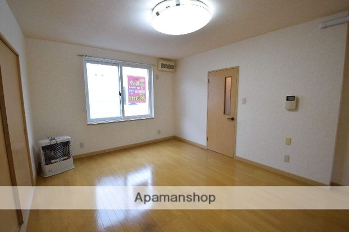 ハイエスト東7・7の居間