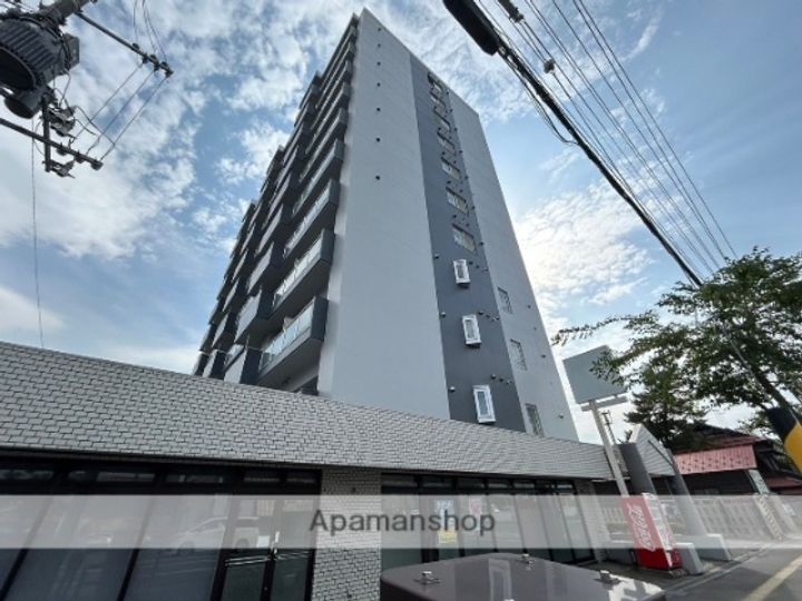 アピアビル日赤前の外観