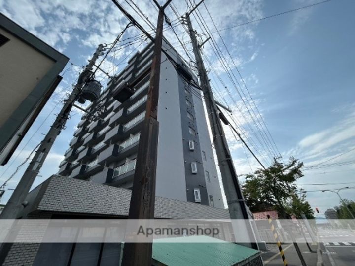 アピアビル日赤前の外観