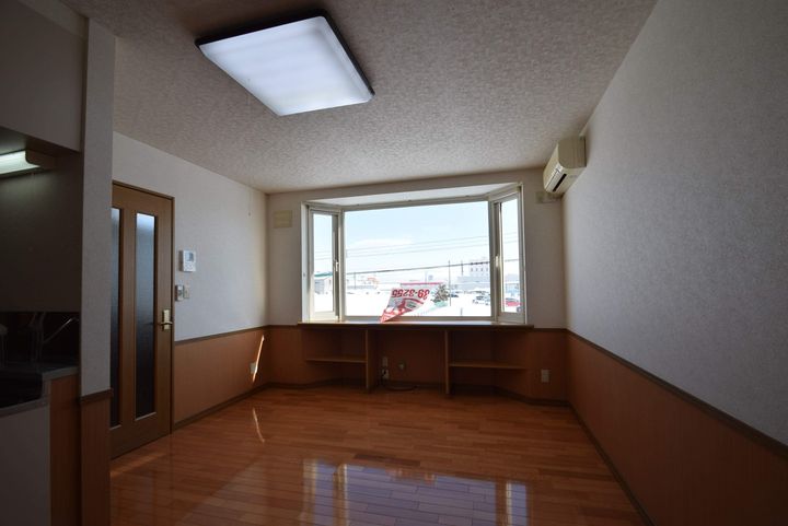 YJ北彩都203の居間