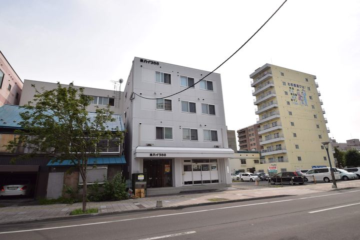 東ハイツ8・8の外観