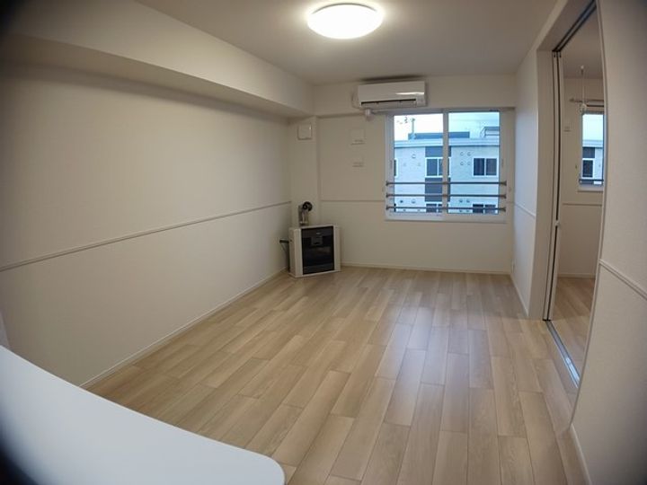 ラピス・ラズリⅥの居間