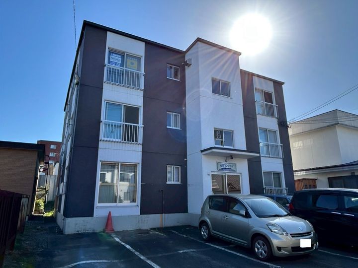 石川マンション301の外観