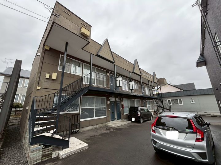 ロイヤル・KANASE・永山202の外観