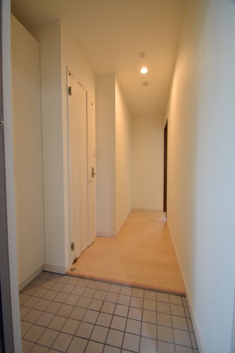 アルグレースときわ202の玄関