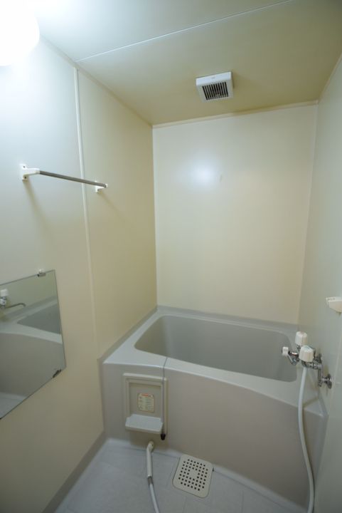 ガーデンパレス神居A・BA101の風呂