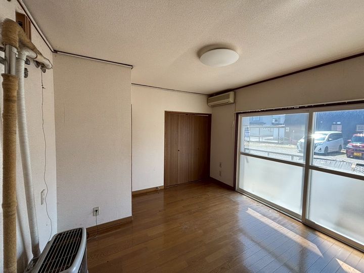 日成マンションA103の居間