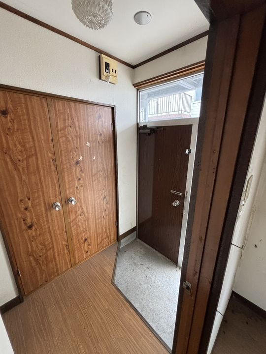 旭扇マンション3の玄関