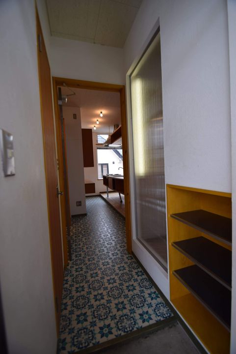 花々館2-Fの玄関