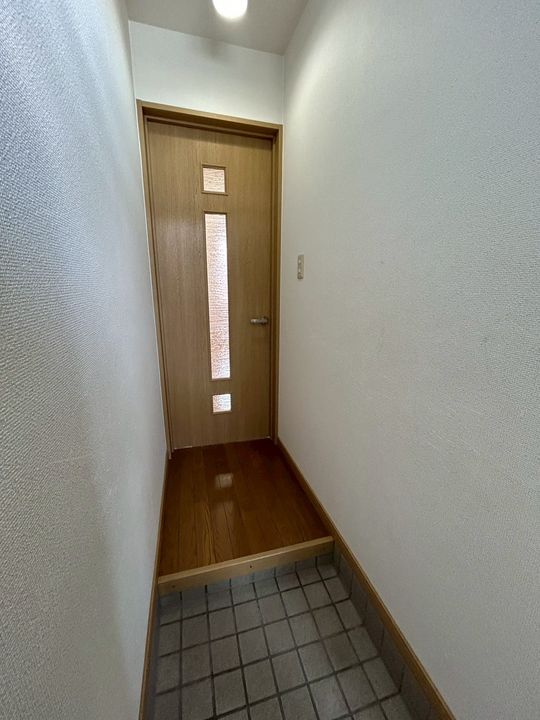 プラターネ6.7203の玄関