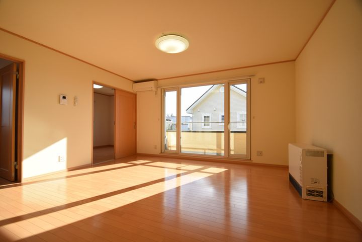 SHM36201の居間