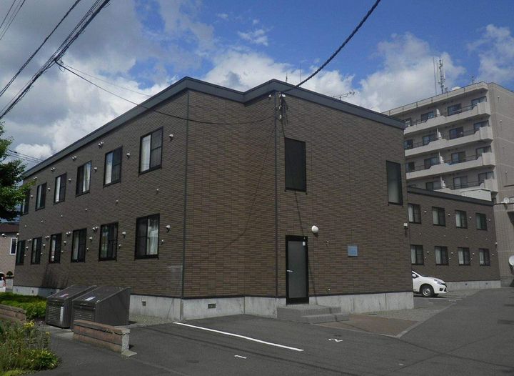 レオパレスアルヘナ201の外観