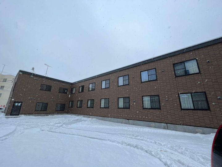 レオパレスアルヘナ201の外観