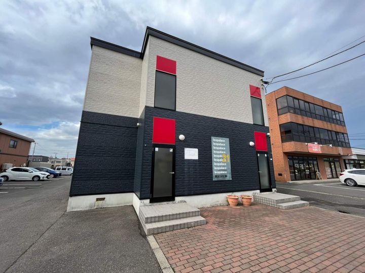 レオパレス千歳北陽201の外観