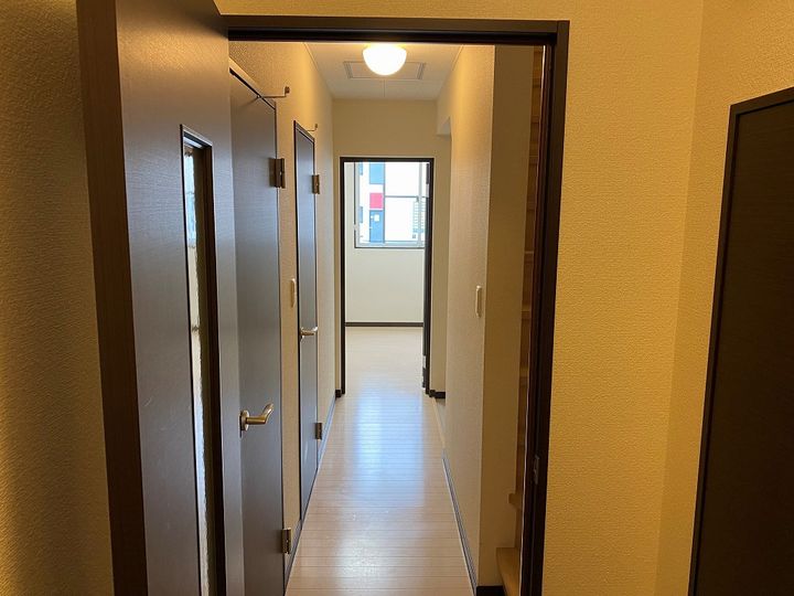 レオネクスト保水A109の玄関