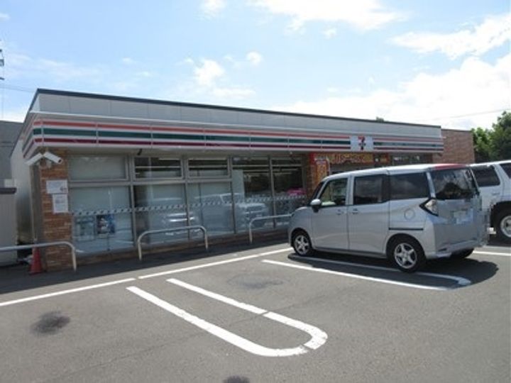 レオパレスグレイスポプラ208の周辺