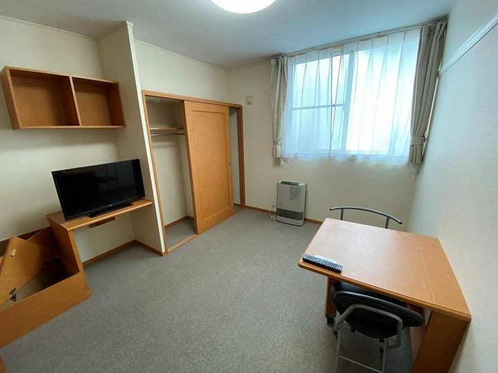 レオパレスオンフルール201の居間