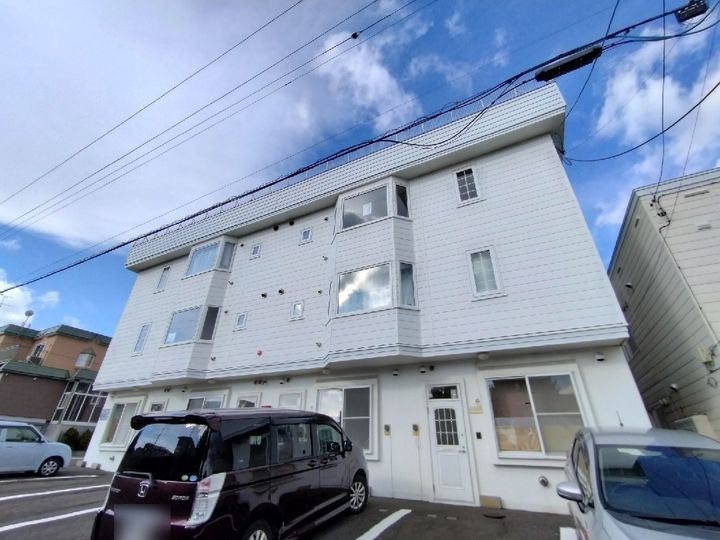 サンピア 3丁目館の外観