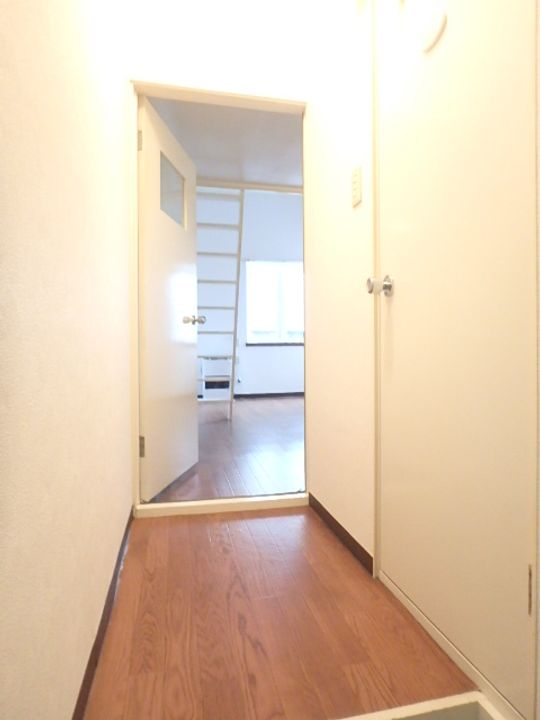 TS札幌106の玄関
