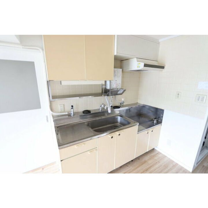 ビレッジハウスおさつ2号棟0206のキッチン