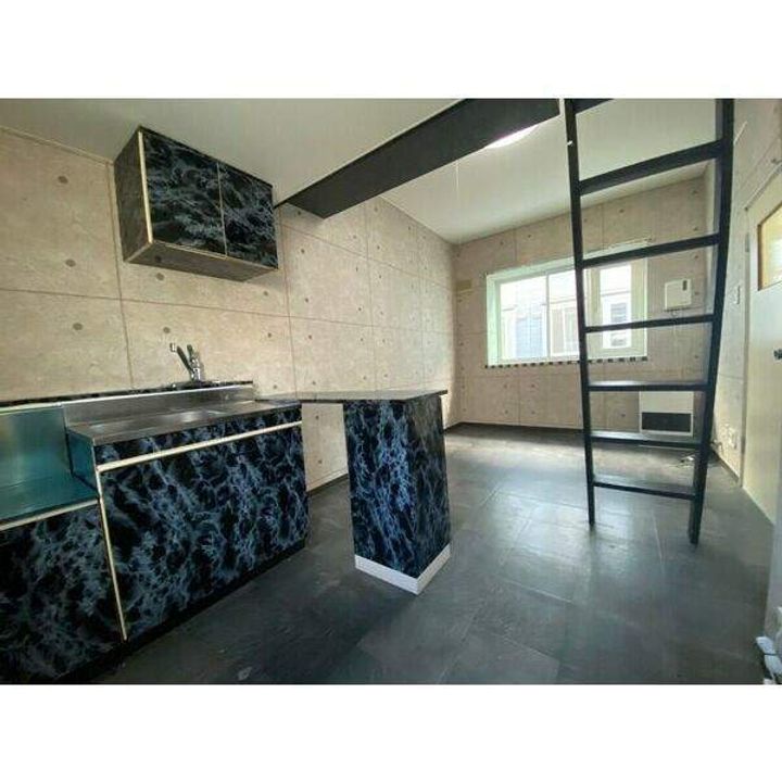 ソニア56B104の内装