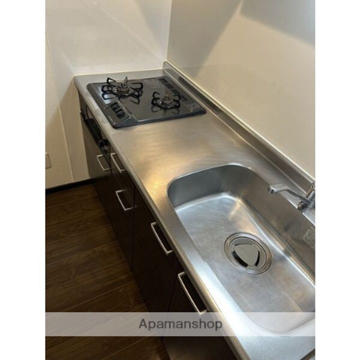 北海道江別市牧場町の賃貸アパートのキッチン