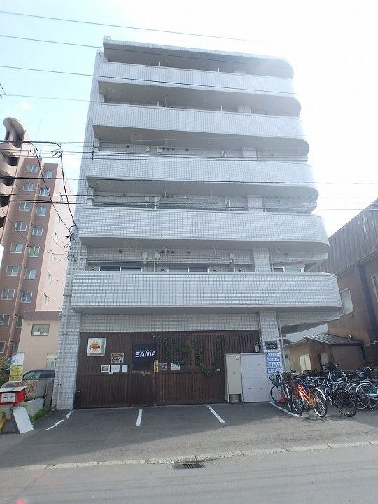 メゾン・にれの樹101の外観