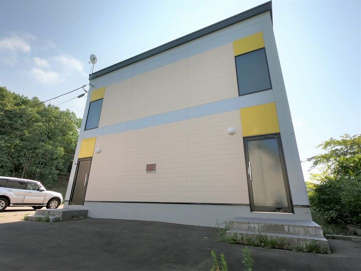 レオパレスルミエール104の外観