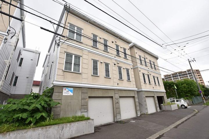 CASA西町グランデA棟201の外観