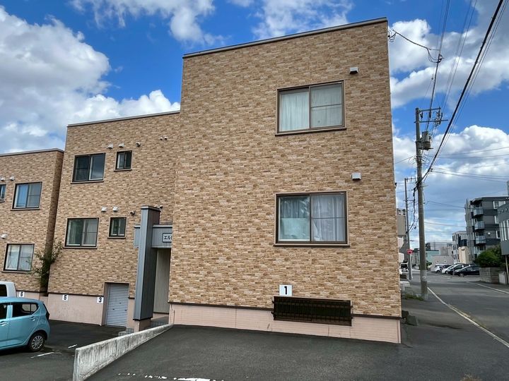 エルドラード西町A棟の外観