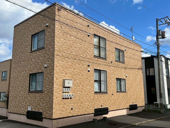 エルドラード西町A棟の外観