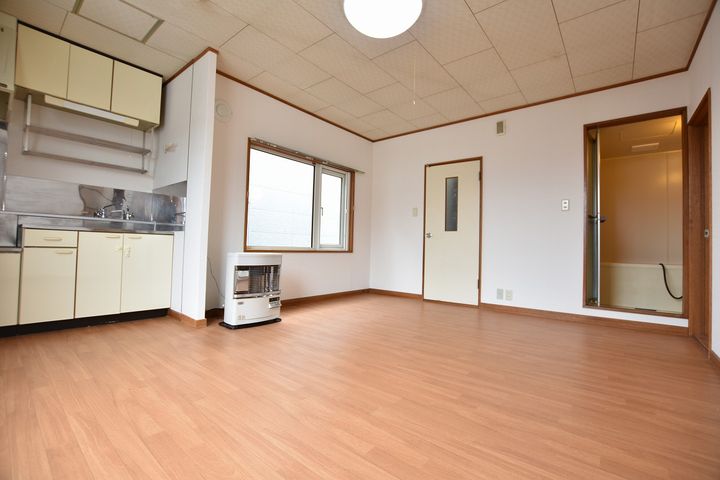 リバーサイドマンションの居間