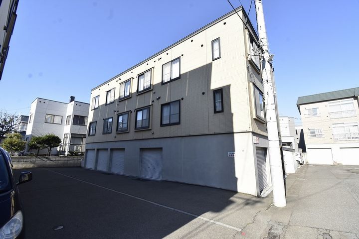 サンテラス宮の沢205の外観