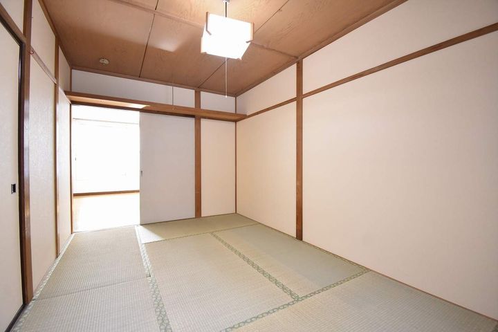 ベーシック1ー7の内装