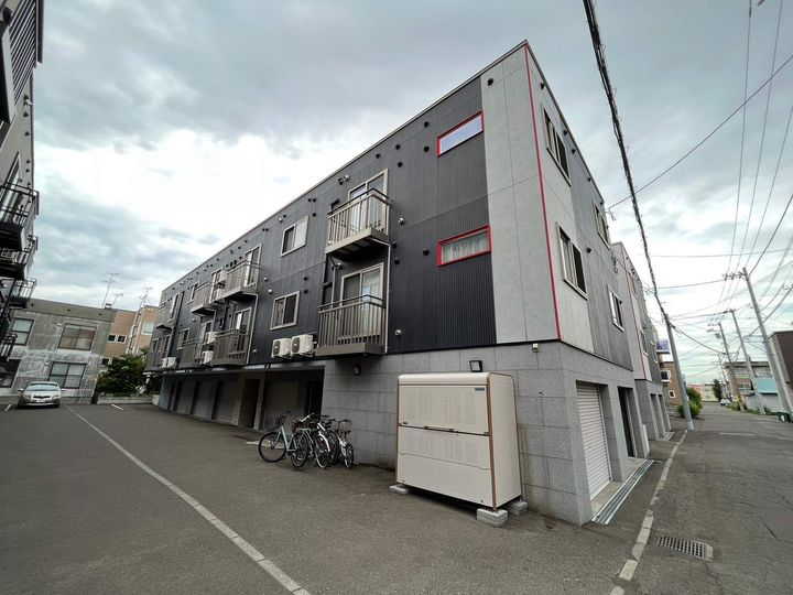 シンセリティ八軒101の外観