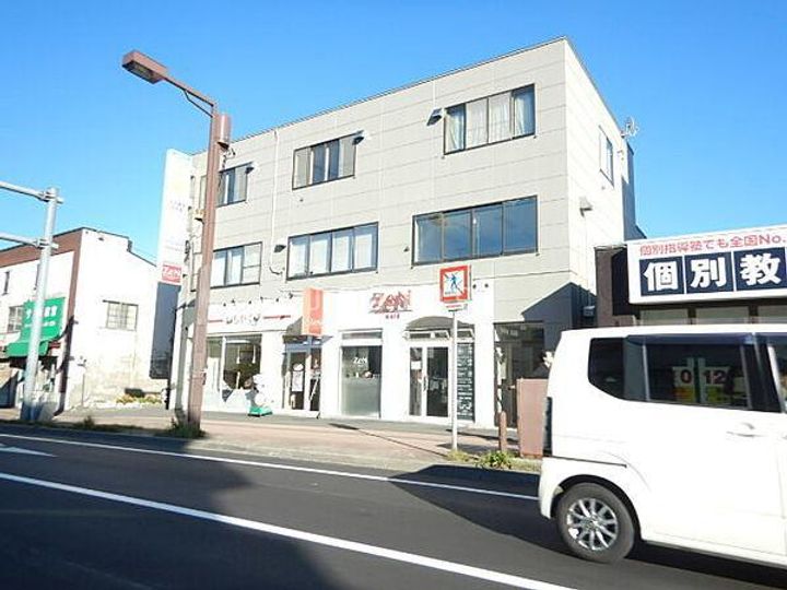 北海道札幌市西区八軒六条東1丁目の賃貸マンションの外観
