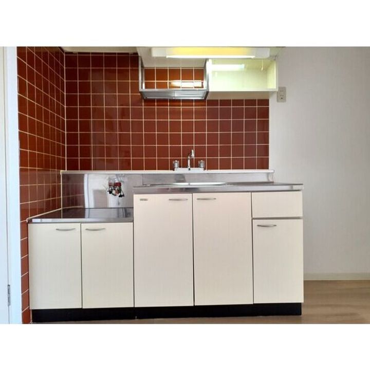 エンドレス三井西岡108のキッチン