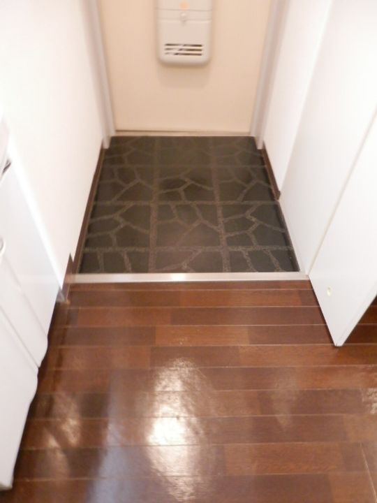 プレサント平和通Ⅱ1002の玄関