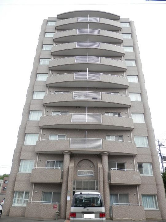 プレサント平和通Ⅱ1002の外観