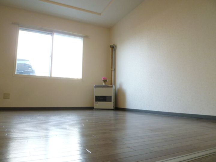 ビルゴ南平岸Ⅱ0402の居間