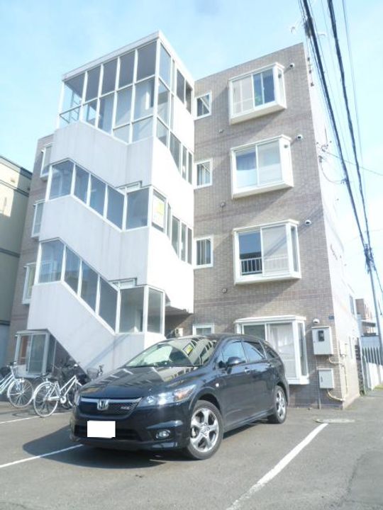 ワンペニー水車町401号室の外観