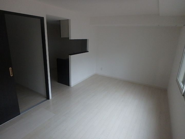 リバーサウス平岸の居間