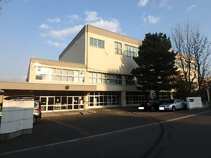 アーバンクリスタル00402の周辺