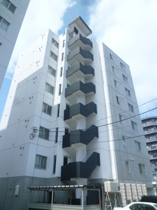 EF TOWN 2NDの外観