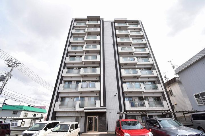 プレステージ福住西の外観