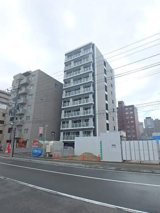 ブランノワールN13.EXEの外観