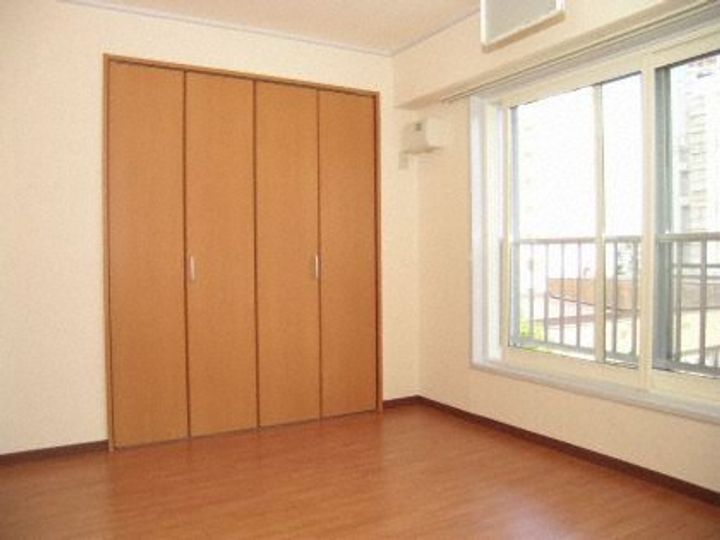 アン・フィニーのその他画像