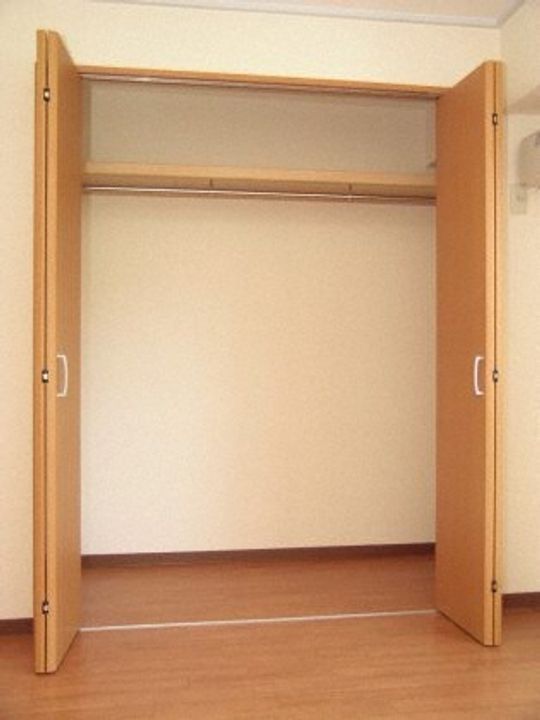 アン・フィニーのその他画像