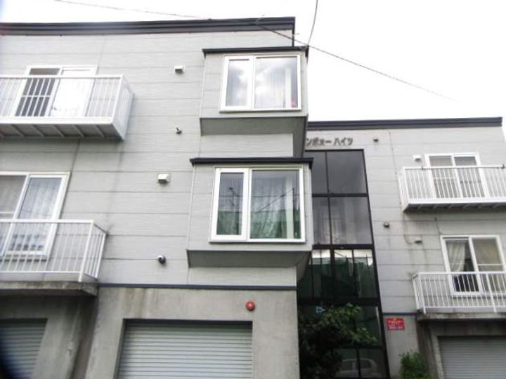 サンポォーハイツ102の外観