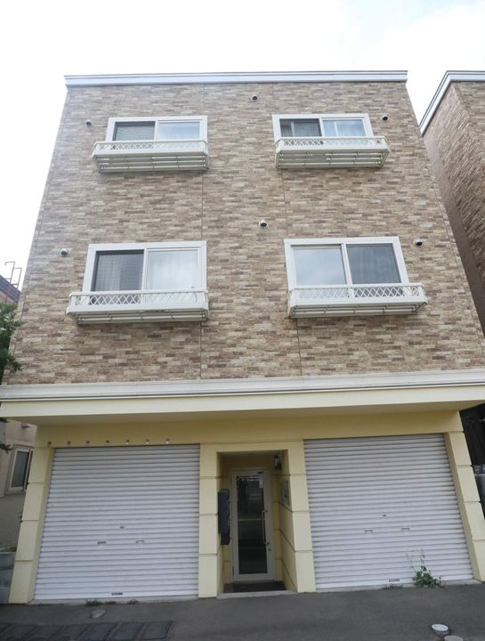 麻生リーブスの外観